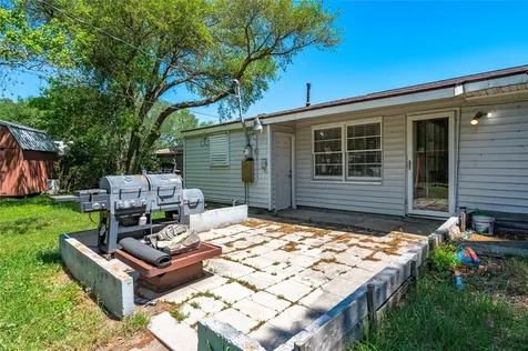 1216 15th Avenue N Texas City TX 77590
