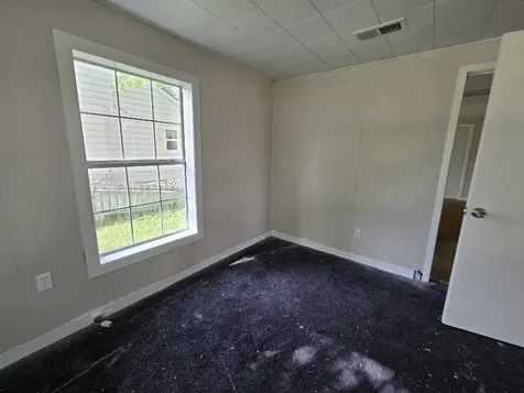 208 S 6th Street Highlands TX 77562