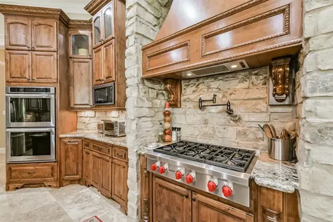 427 Lassen Villa Court Huffman TX 77336