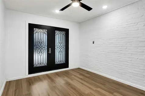 7 Briar Dale Court B Houston TX 77027