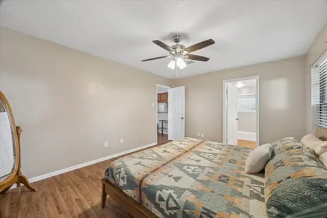 6915 Redwood Falls Drive Pasadena TX 77505