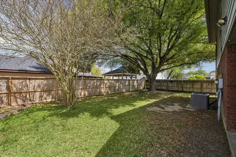 6915 Redwood Falls Drive Pasadena TX 77505