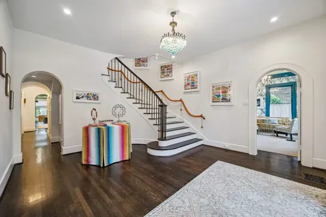 15 Courtlandt Place Houston TX 77006