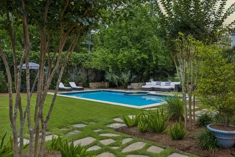 15 Courtlandt Place Houston TX 77006