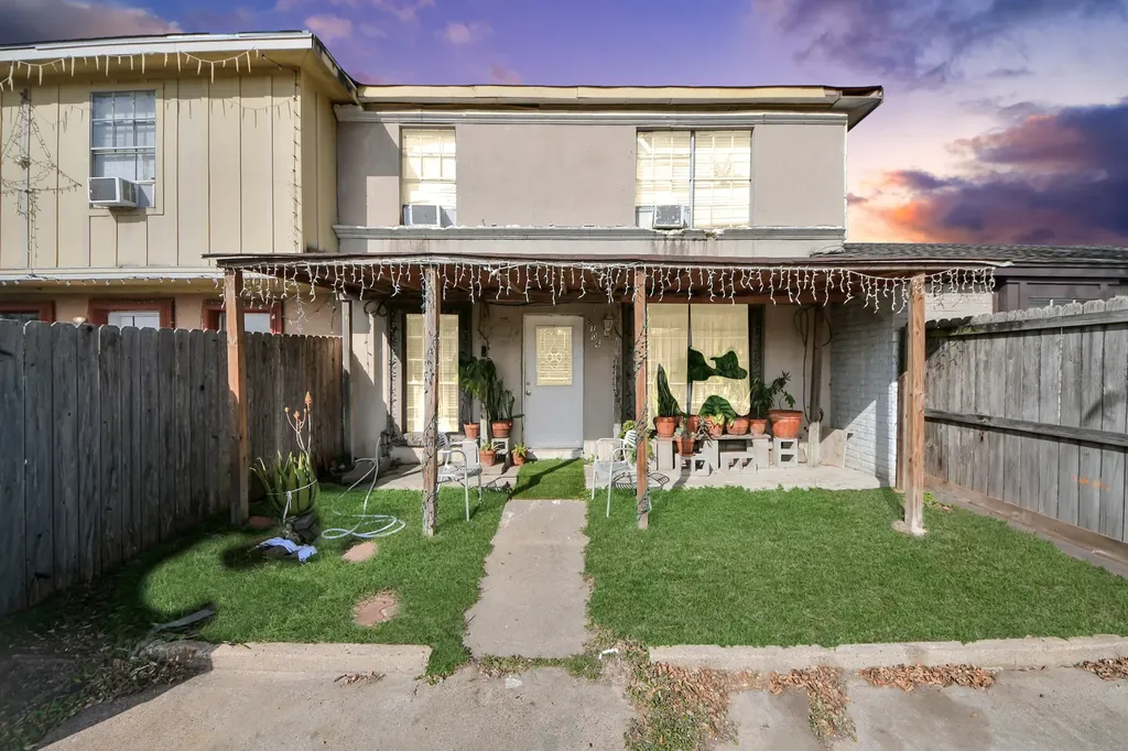 5106 Ingomar Way Houston TX 77053
