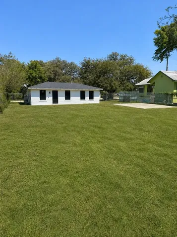 260 S East Avenue New Braunfels TX 78130
