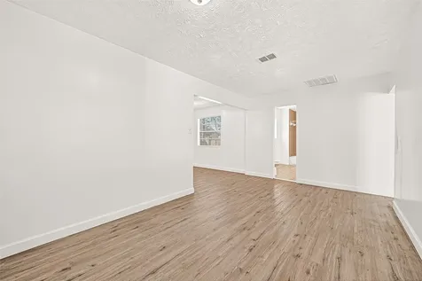 14205 Stoneshire Street Houston TX 77060