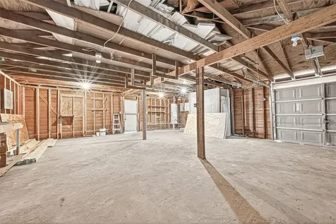14205 Stoneshire Street Houston TX 77060