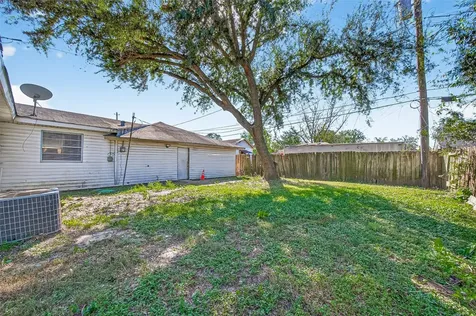 14205 Stoneshire Street Houston TX 77060