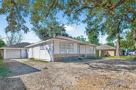 14205 Stoneshire Street Houston TX 77060