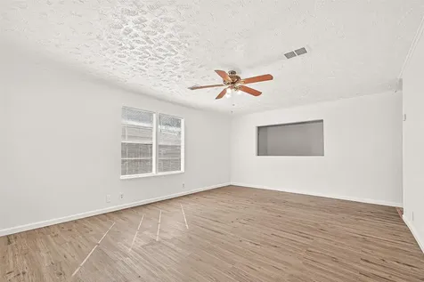 14205 Stoneshire Street Houston TX 77060