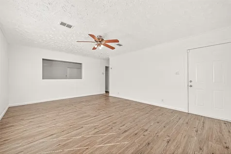 14205 Stoneshire Street Houston TX 77060