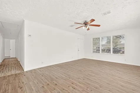 14205 Stoneshire Street Houston TX 77060