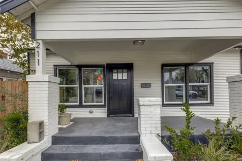 211 E 31st 1/2 Street Houston TX 77018