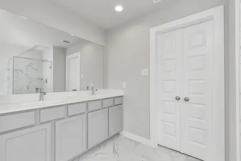 18538 Athena Flower Drive Fresno TX 77545