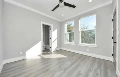 604 W 28th Street A Houston TX 77008