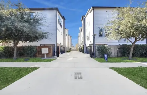 604 W 28th Street A Houston TX 77008