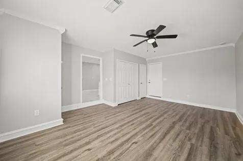 702 S Nugent Street La Porte TX 77571