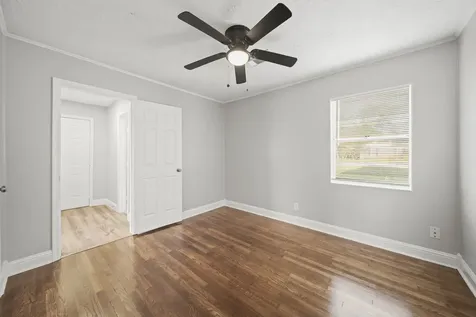 702 S Nugent Street La Porte TX 77571