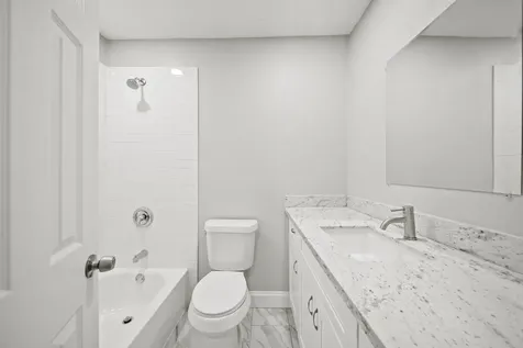 702 S Nugent Street La Porte TX 77571