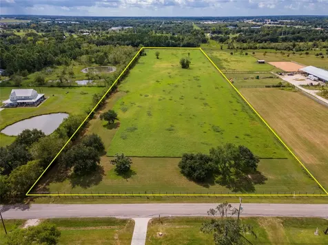 2126 County Road 367 Alvin TX 77511