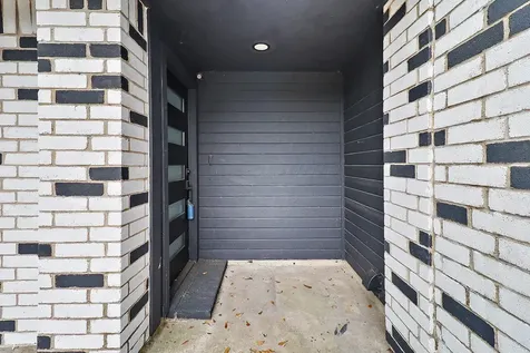 30 Crestbriar Court Baytown TX 77521