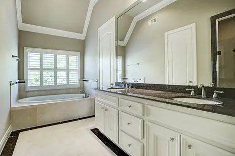 4013 Bellefontaine Street C Houston TX 77025