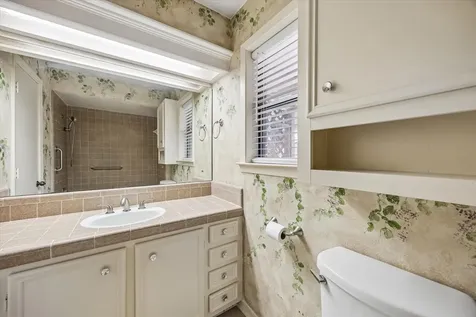 103 Bluebonnet Drive Bellville TX 77418