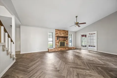103 Bluebonnet Drive Bellville TX 77418