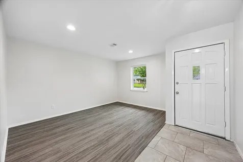 5850 Southminster Drive Houston TX 77035