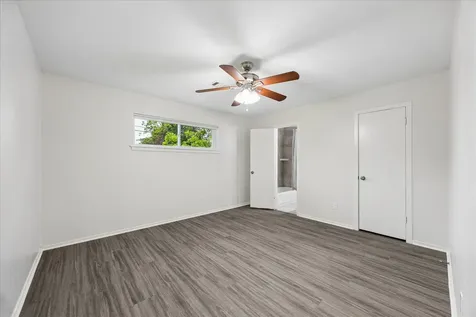 5850 Southminster Drive Houston TX 77035