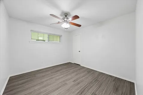 5850 Southminster Drive Houston TX 77035