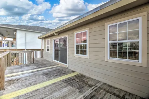114 Bayou Vista Drive Hitchcock TX 77563