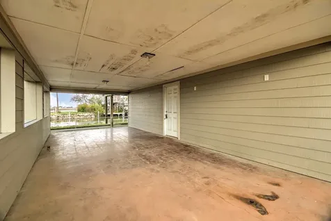 114 Bayou Vista Drive Hitchcock TX 77563