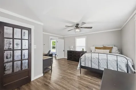 1903 Tigerpoint Road Brenham TX 77833