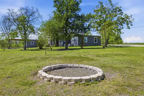 1903 Tigerpoint Road Brenham TX 77833