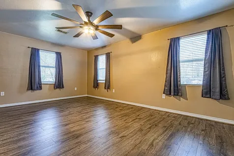 169 Pecan Cove Livingston TX 77351