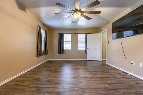 169 Pecan Cove Livingston TX 77351