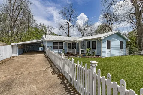 169 Pecan Cove Livingston TX 77351