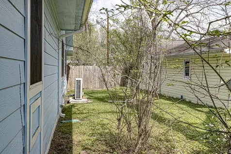 169 Pecan Cove Livingston TX 77351