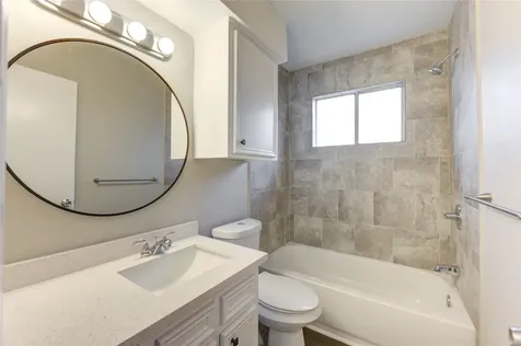 6603 1/2 Narcissus Street Houston TX 77087