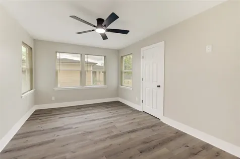 6603 1/2 Narcissus Street Houston TX 77087