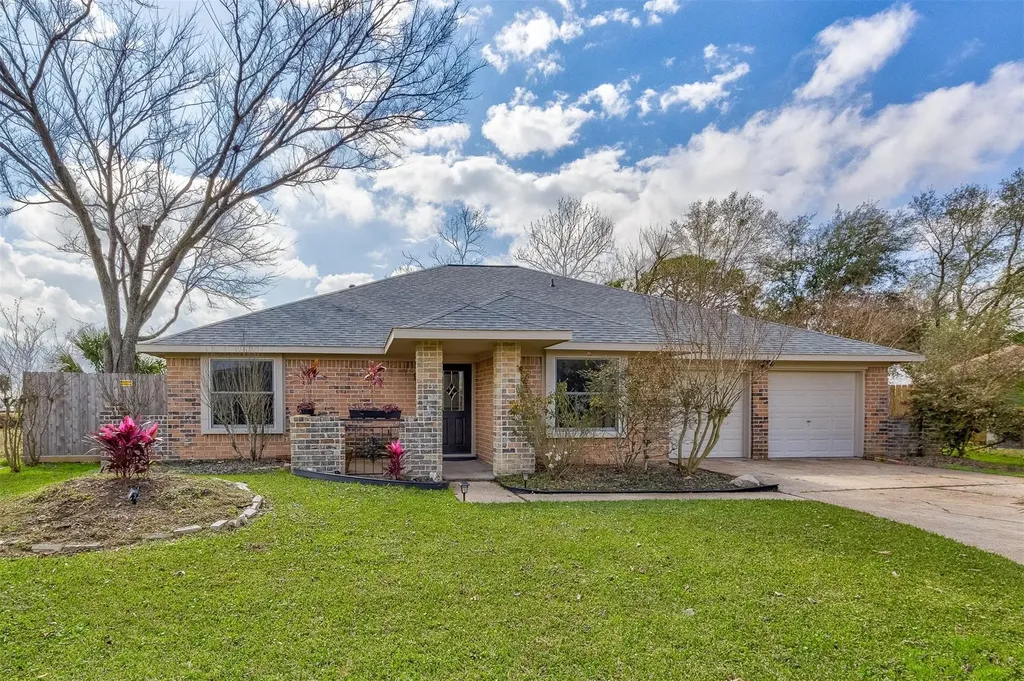 4602 Iroquois Drive Pasadena TX 77504