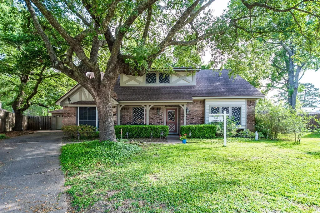 206 Mariner Court Crosby TX 77532