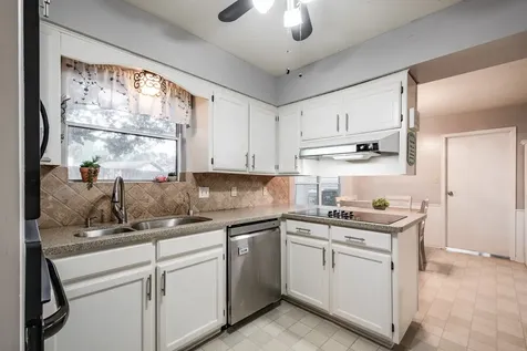 206 Mariner Court Crosby TX 77532