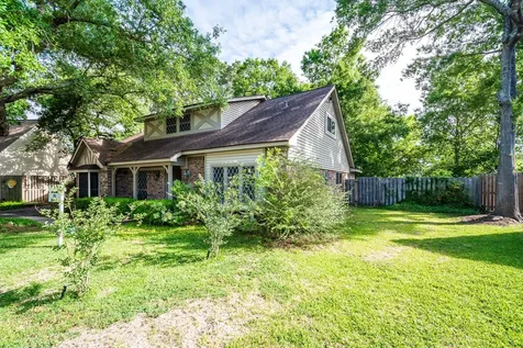 206 Mariner Court Crosby TX 77532
