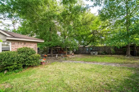 206 Mariner Court Crosby TX 77532