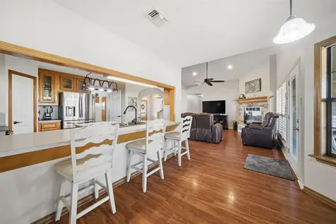 1152 Mcnutt Road Franklin TX 77856