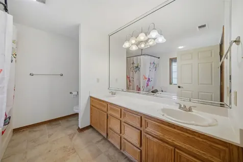 1152 Mcnutt Road Franklin TX 77856
