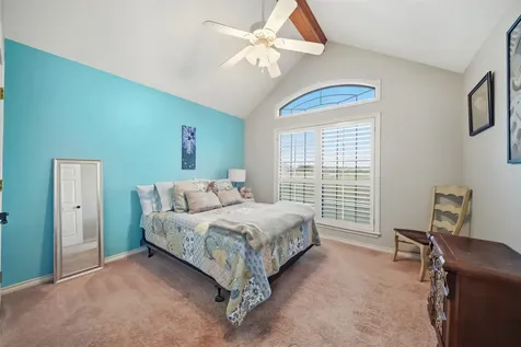1152 Mcnutt Road Franklin TX 77856